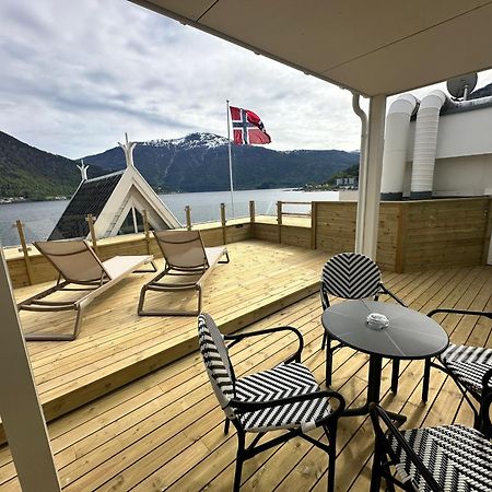 Hofslund Fjord Hotel Sogndal Zewnętrze zdjęcie