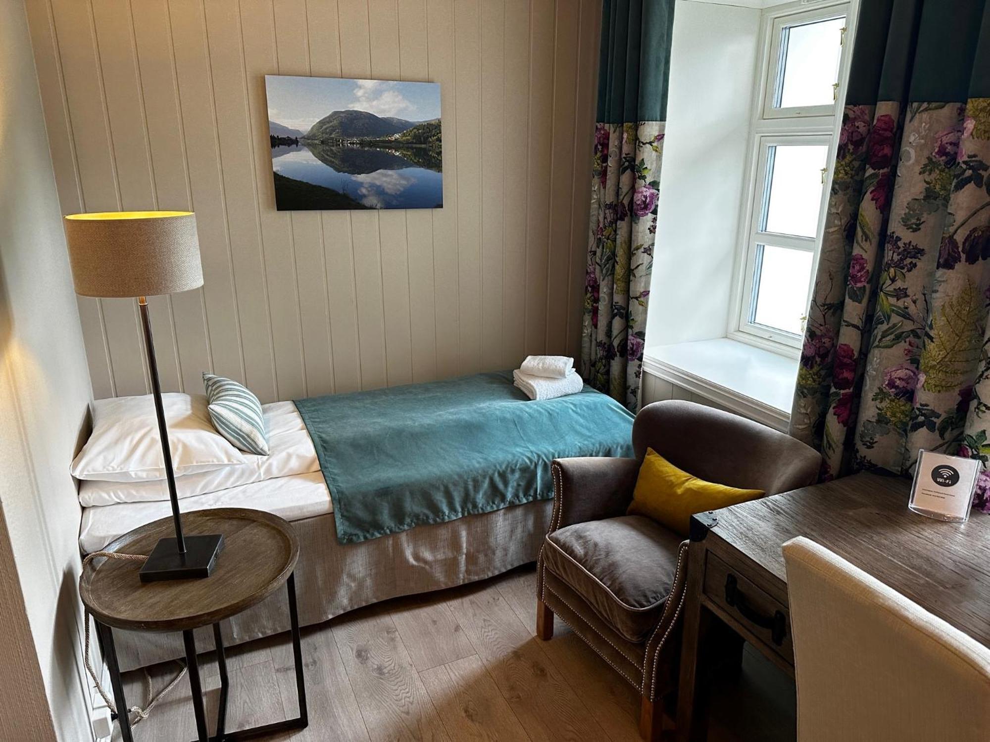 Hofslund Fjord Hotel Sogndal Zewnętrze zdjęcie