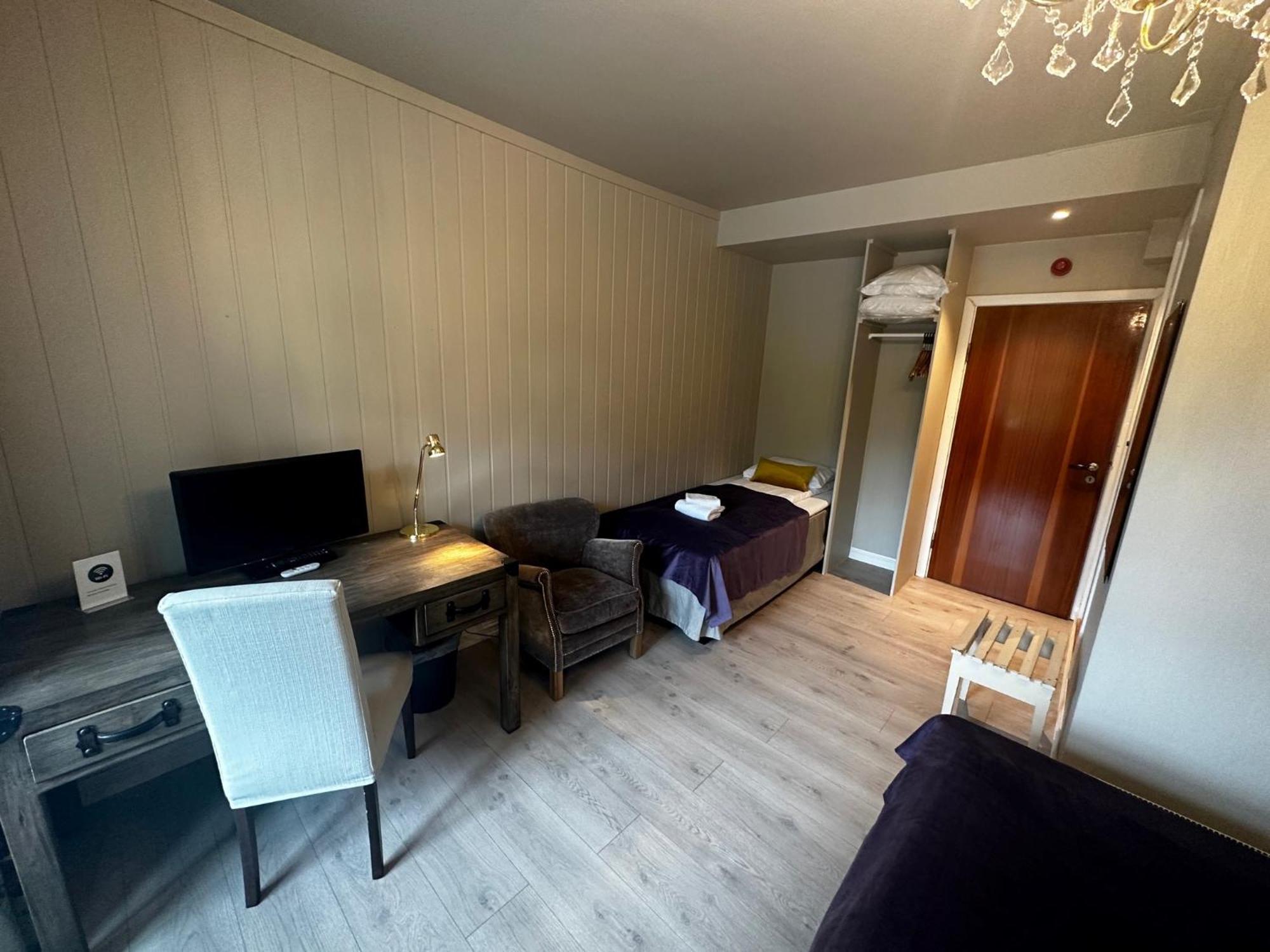 Hofslund Fjord Hotel Sogndal Zewnętrze zdjęcie