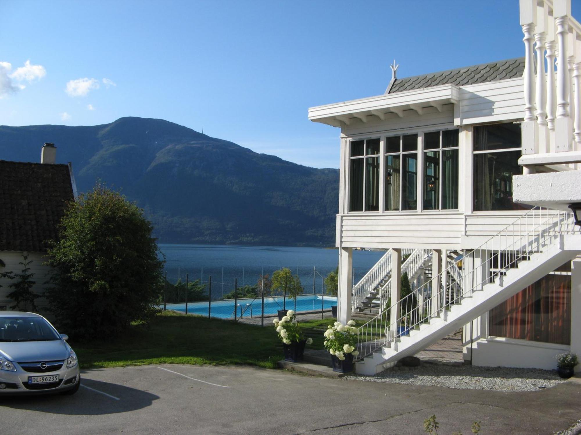Hofslund Fjord Hotel Sogndal Zewnętrze zdjęcie