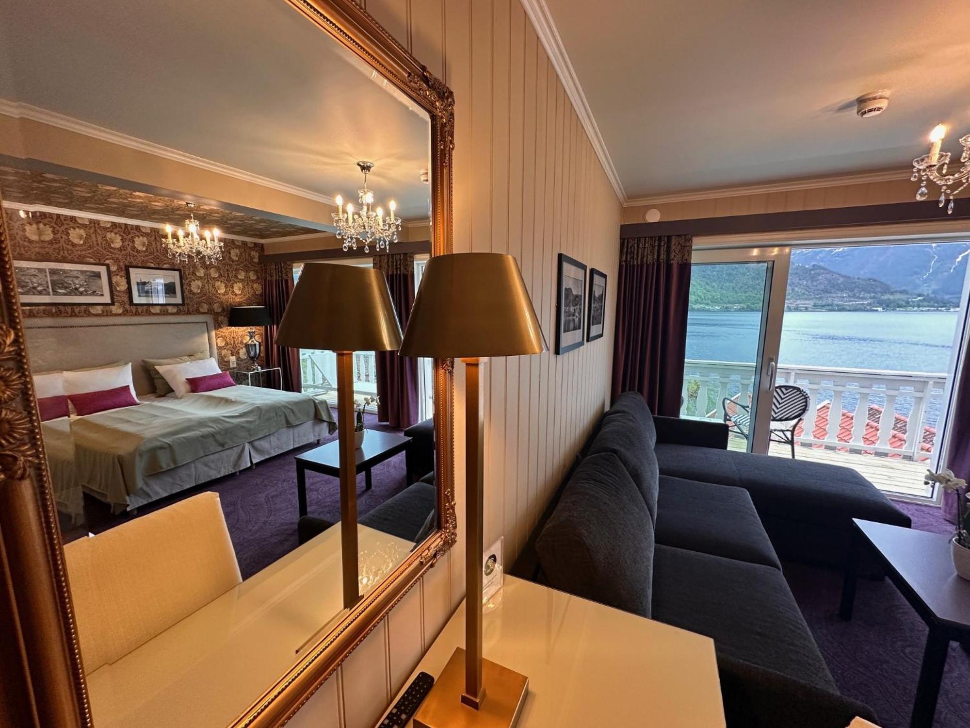 Hofslund Fjord Hotel Sogndal Zewnętrze zdjęcie