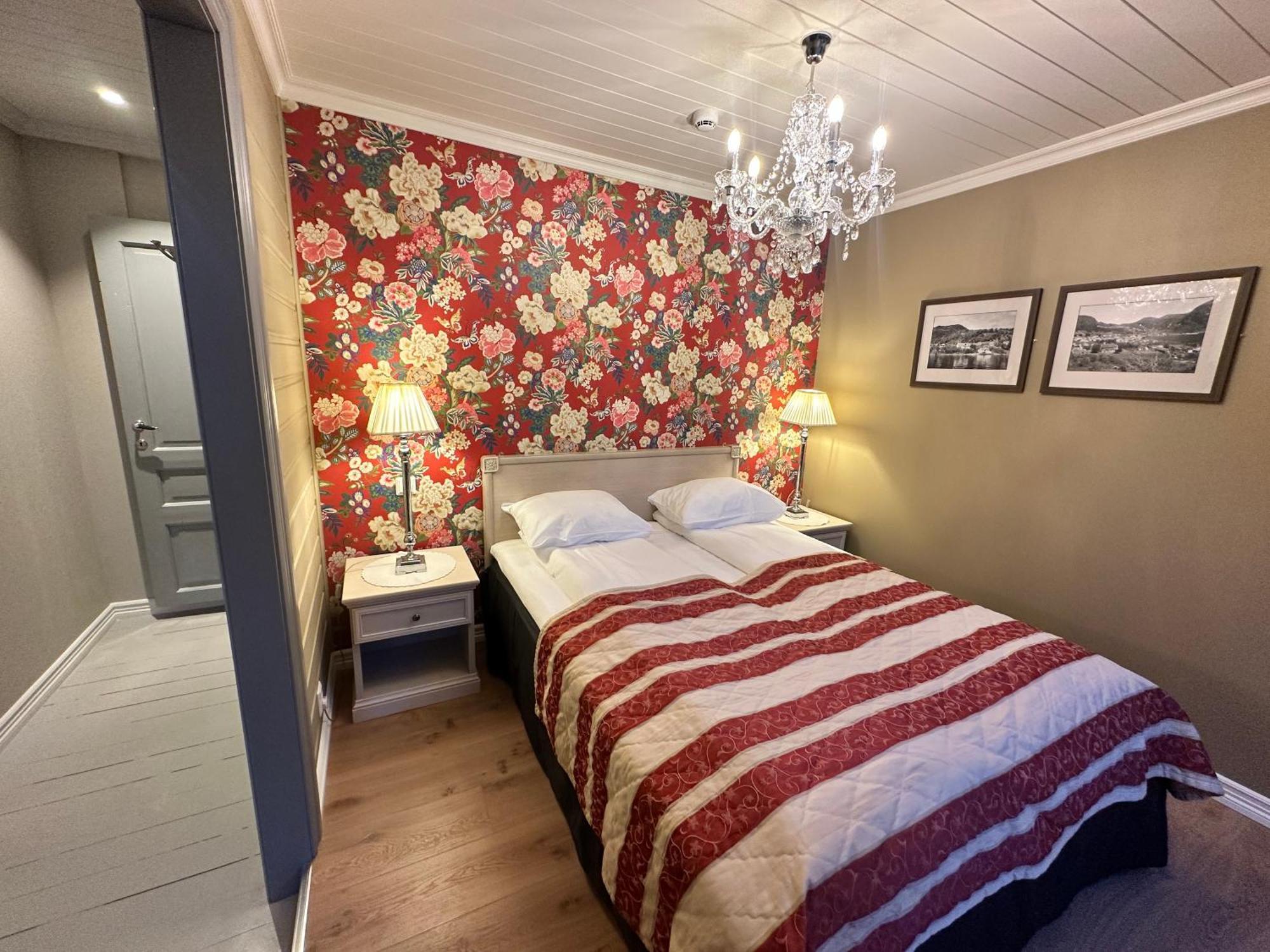 Hofslund Fjord Hotel Sogndal Zewnętrze zdjęcie